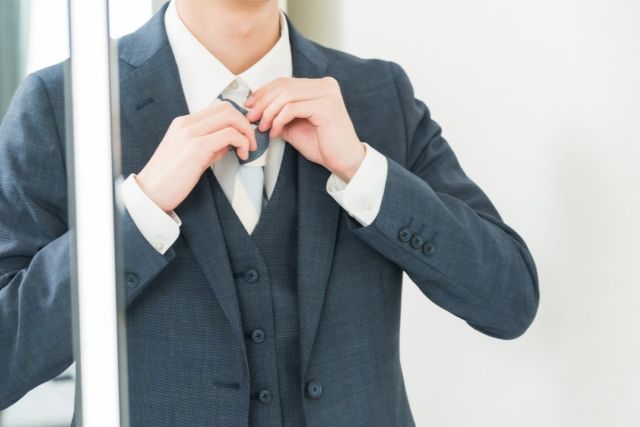 ホテルマン　身だしなみ　髪型　シーン別