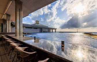 HOTEL OOSADO　求人　フロント