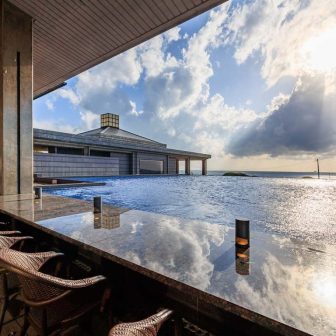 HOTEL OOSADO　求人　フロント