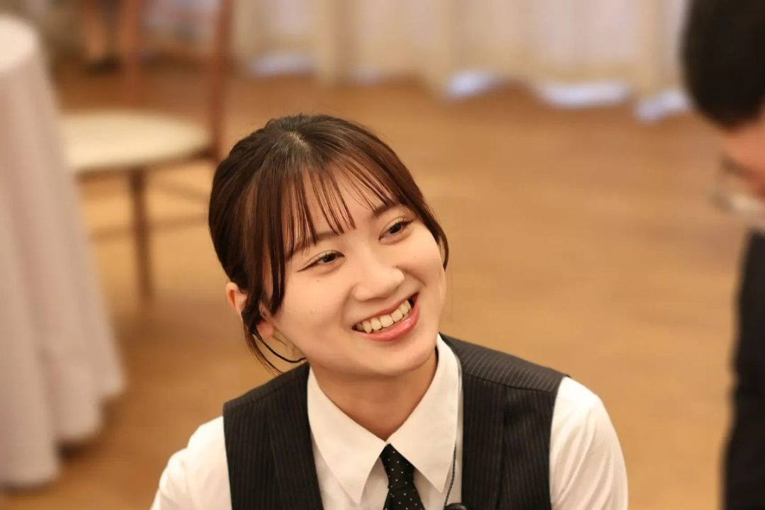 株式会社エメラージュ　求人　サービス