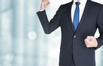 ホテルマン　なるには　就職　転職