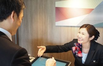 たびのホテルゆいの杜　求人　フロント